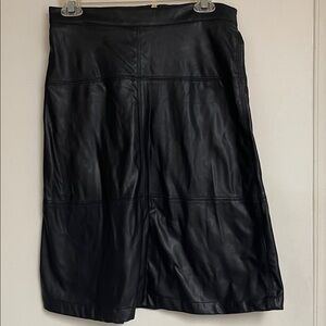 Elegant Black faux Leather Skirt for girls size 18 or XS Junior like new